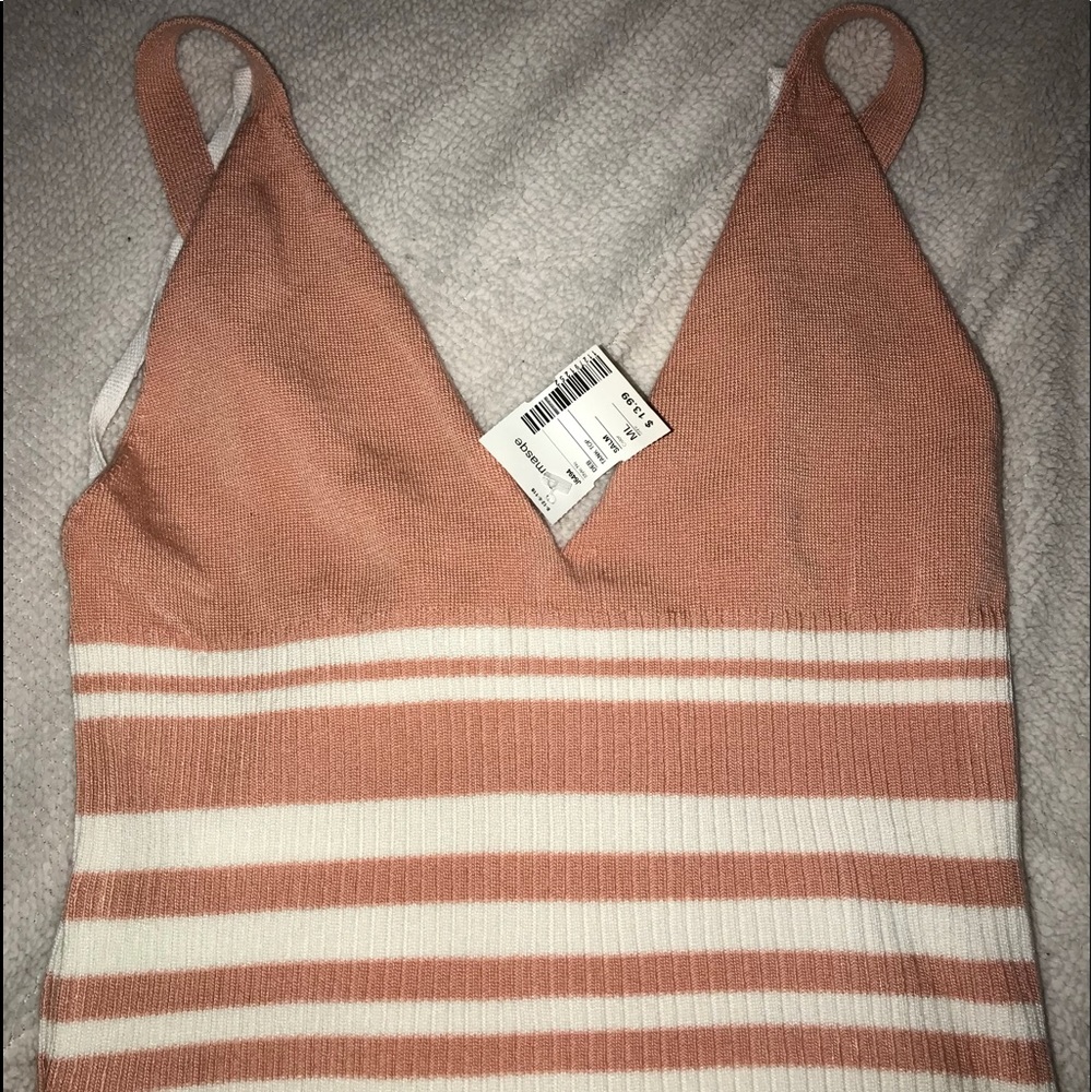pink & white crop top